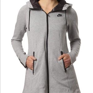 Nike Women's Tech Fleece Aeroloft Parka